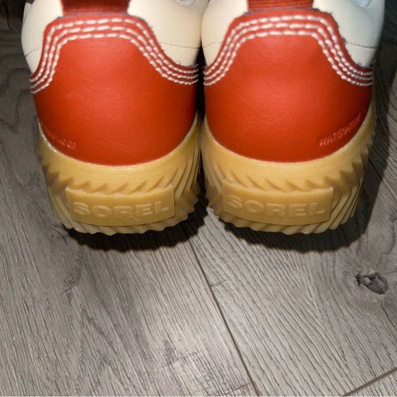 Sorel Ona Women's Low Water Proof Sneaker - Picture 4 of 6